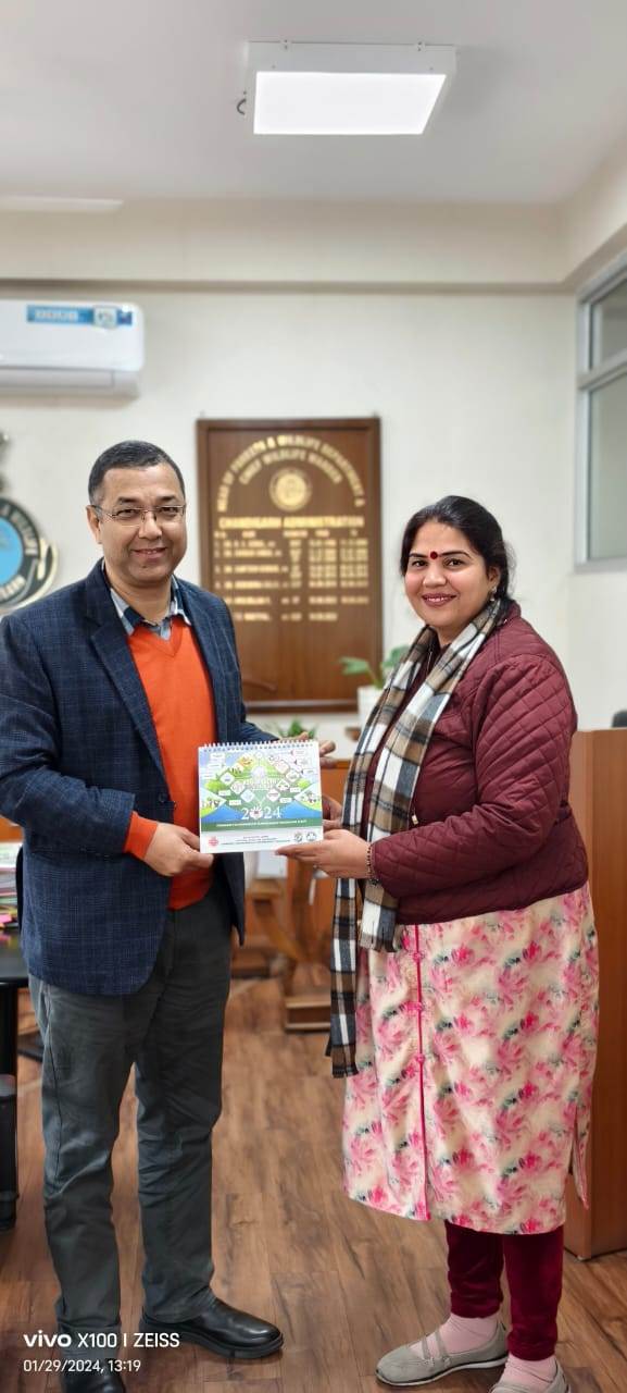 Shri T. C. Nautiyal, IFS, Director, Department of Environment, Chandigarh Administration released an Eco-Health Calendar for 2024 on the eve of National Cleanliness Day.